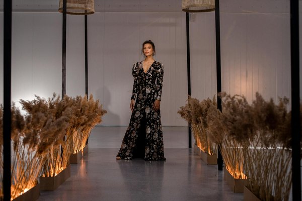 Die perfekte farbauswahl für effektiven sonnenschutz im sommer: kreative tipps und nützliche empfehlungen